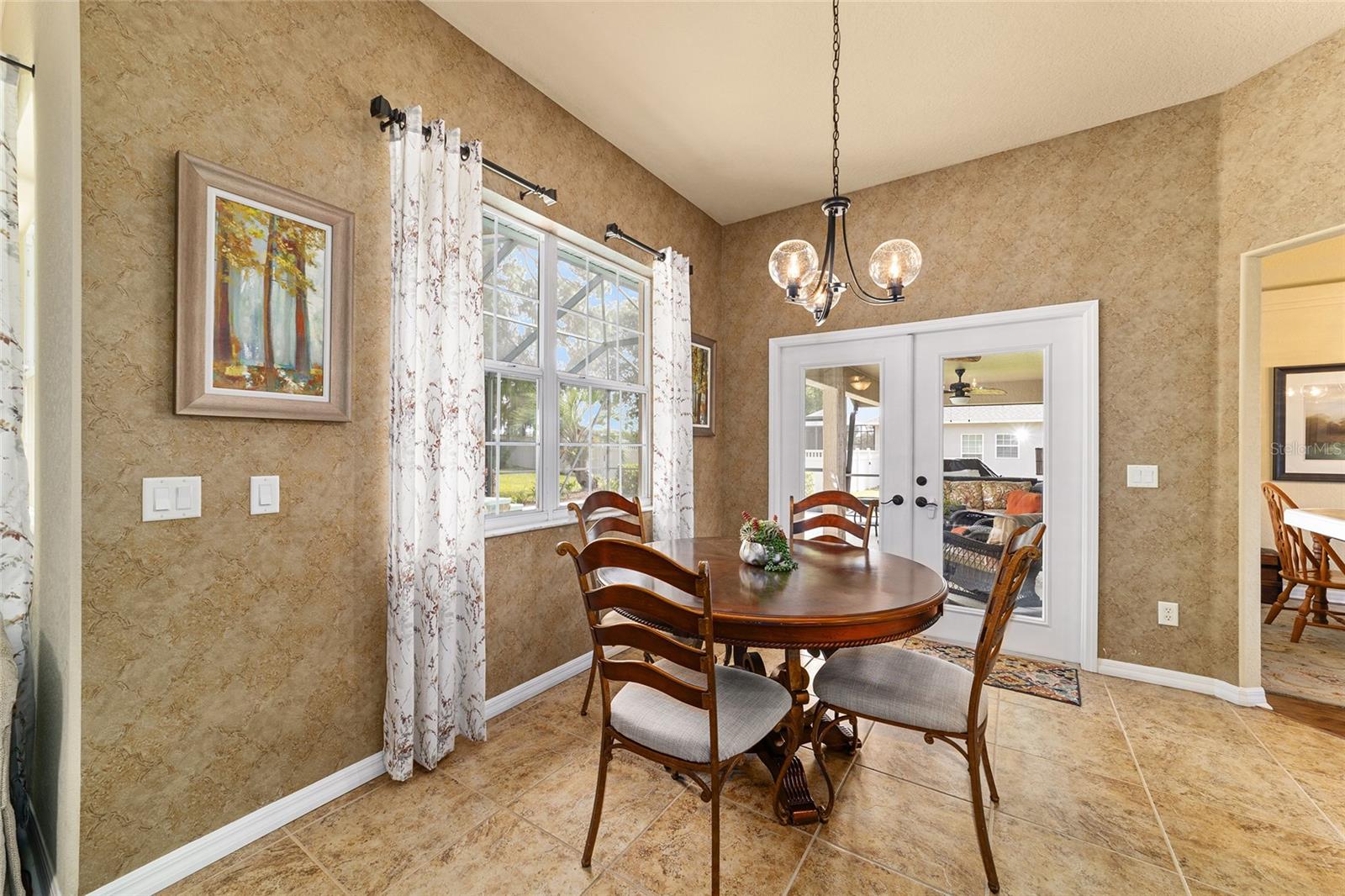 Image 7 of 22 For 4615 35th Place