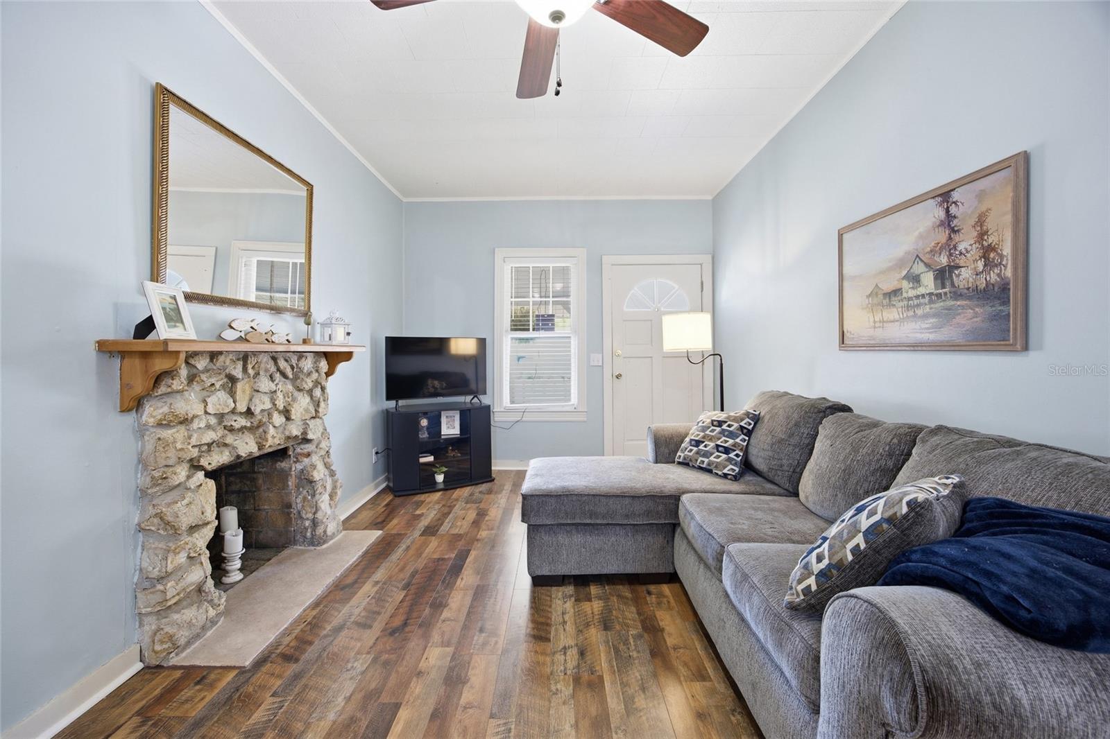 Image 13 of 44 For 124 1st Street