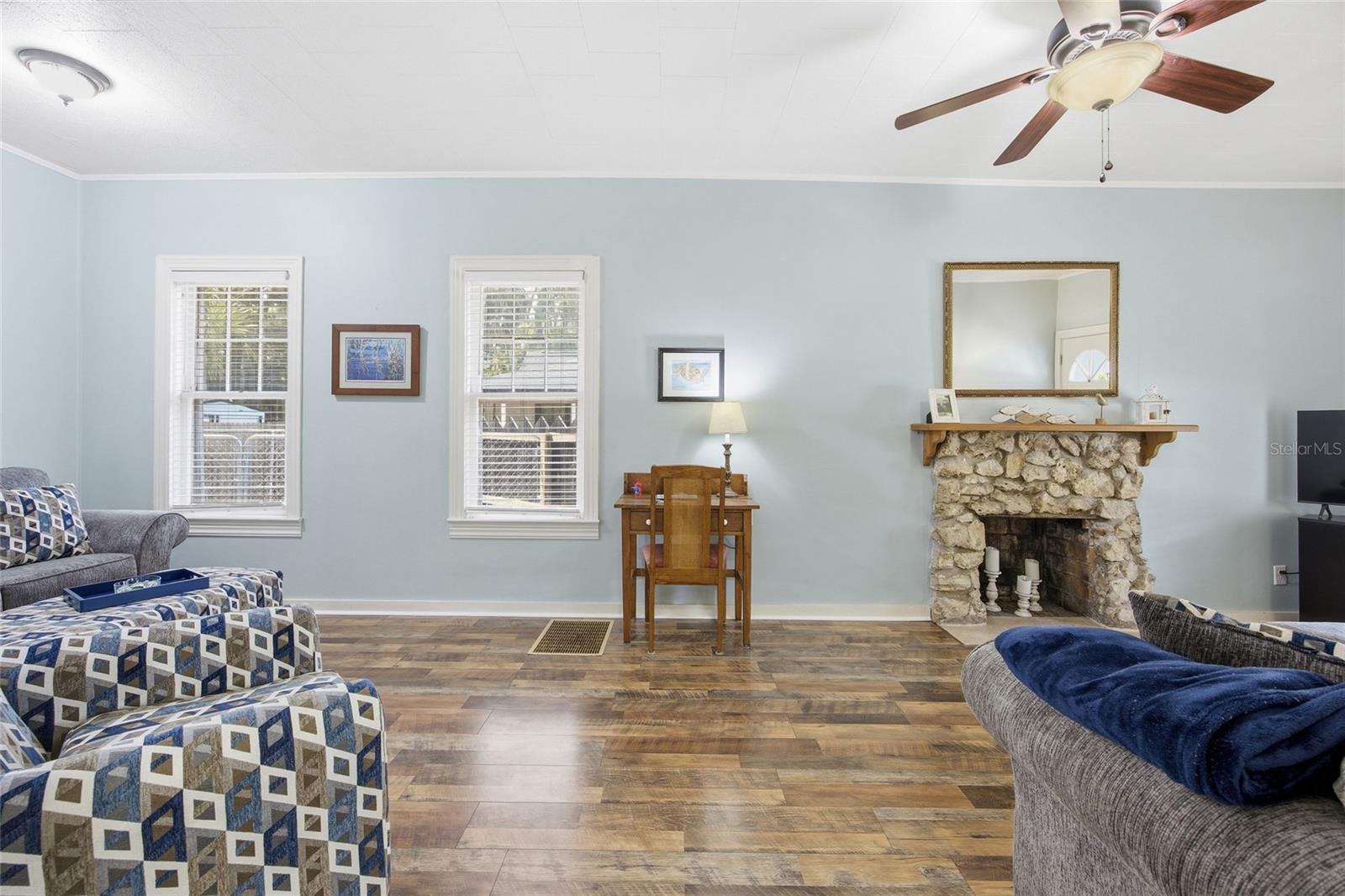 Image 9 of 44 For 124 1st Street