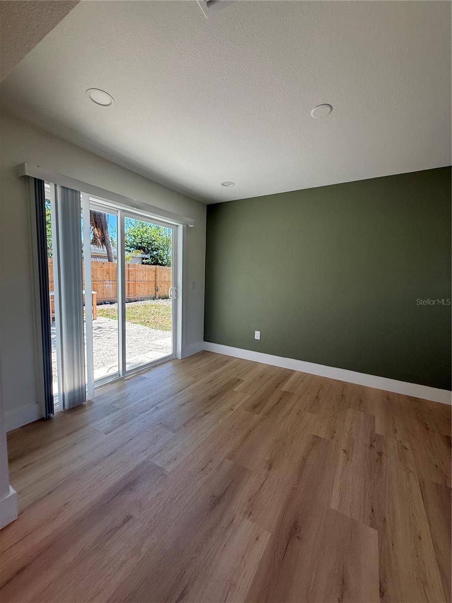 Image 10 of 44 For 1908 51st Avenue W