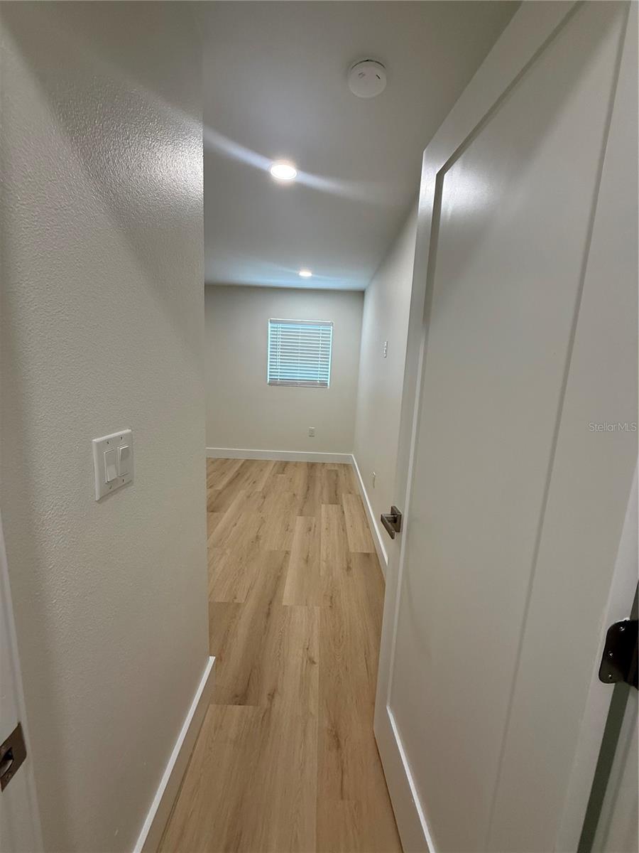 Image 24 of 44 For 1908 51st Avenue W