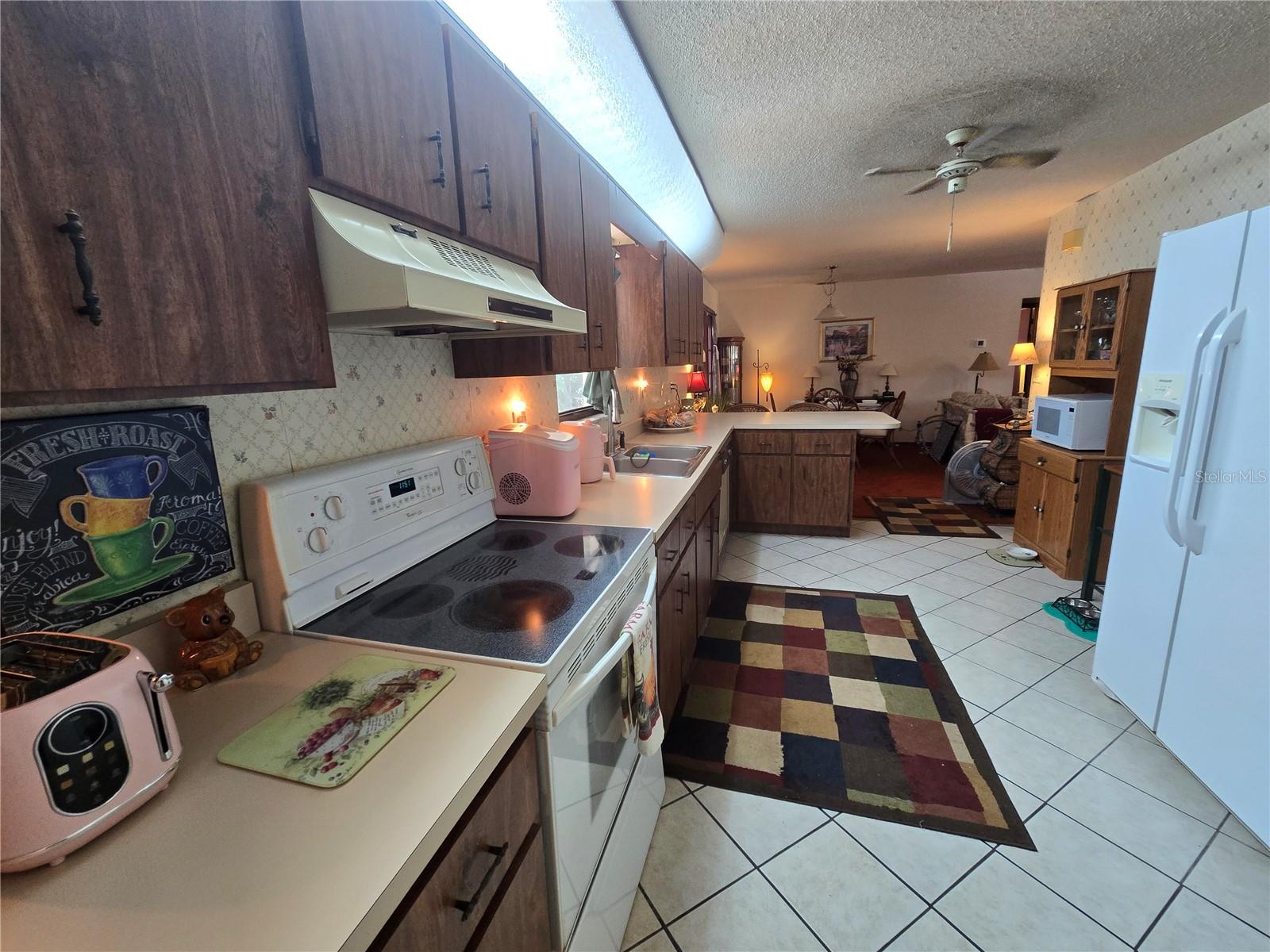 Image 9 of 16 For 2900 49th Street