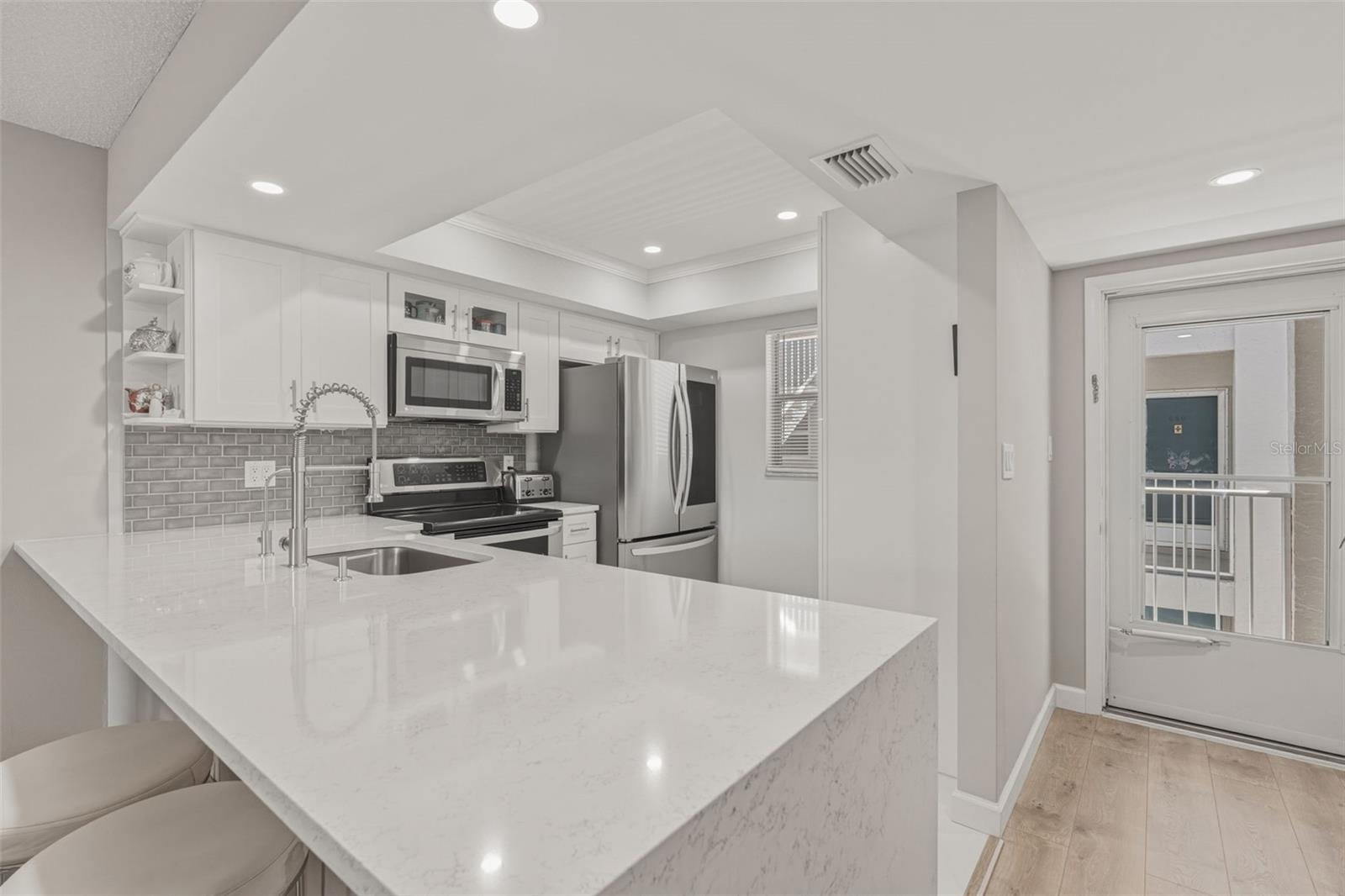 Details for 1520 Glen Oaks Drive E 247, SARASOTA, FL 34232