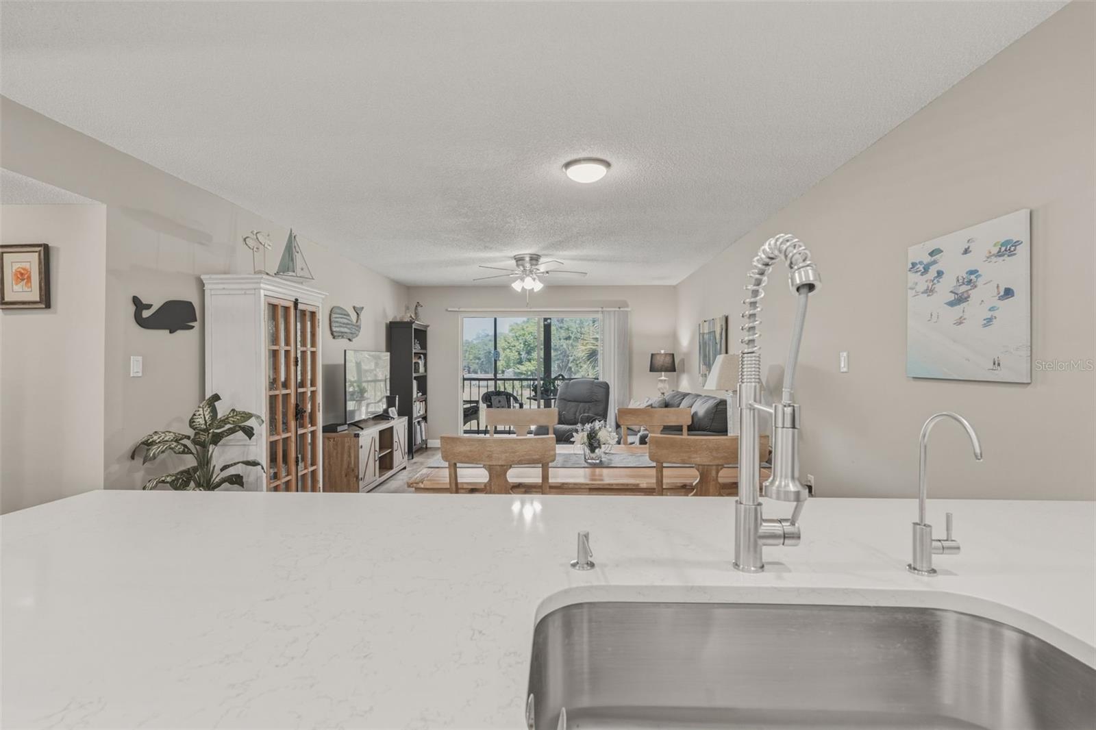 Image 10 of 29 For 1520 Glen Oaks Drive E 247
