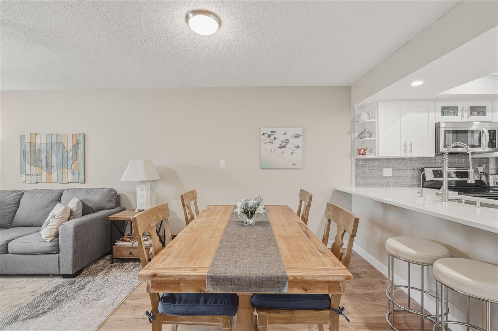 Image 12 of 29 For 1520 Glen Oaks Drive E 247