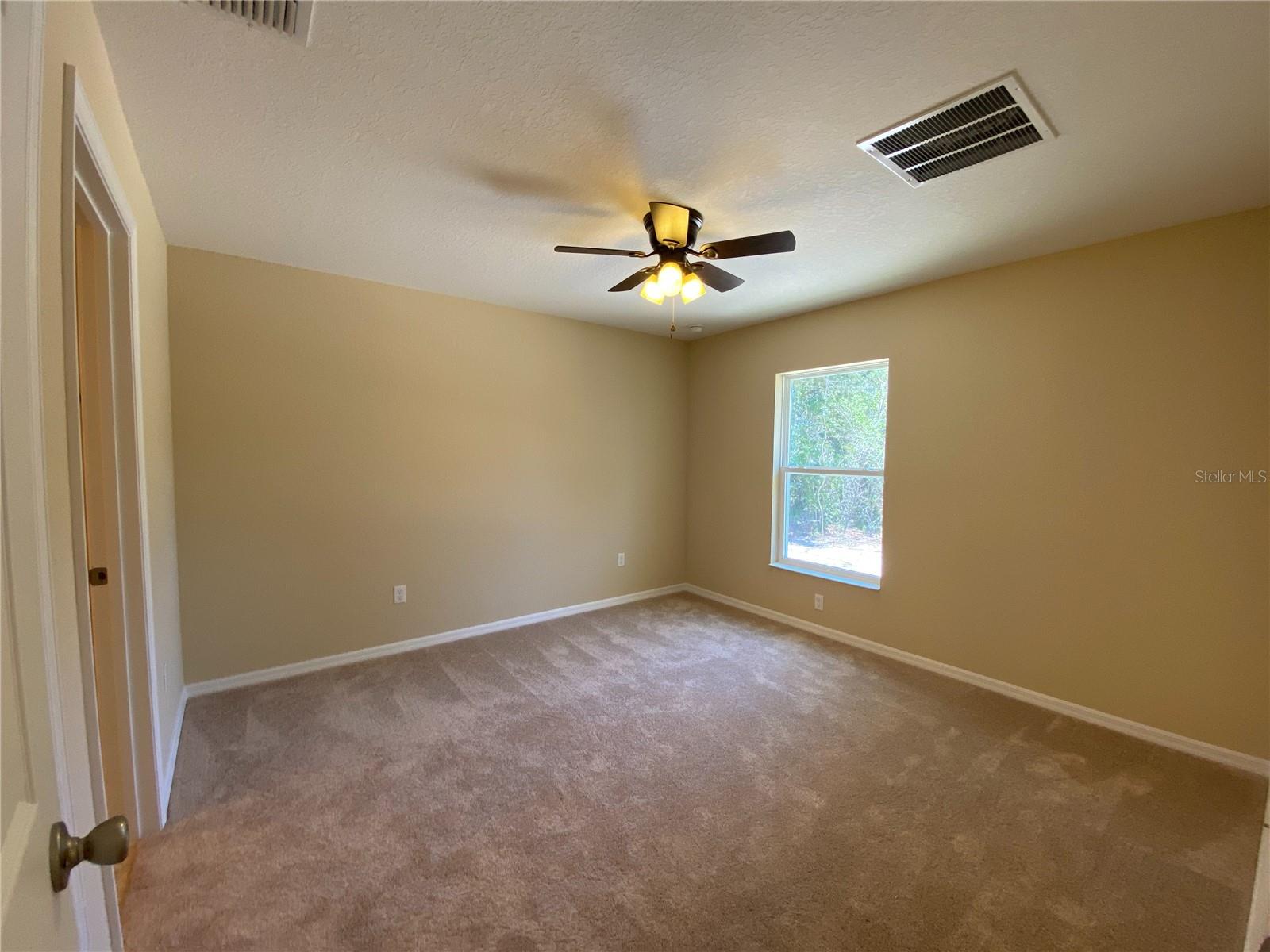 Image 13 of 19 For 15819 19th Terrace
