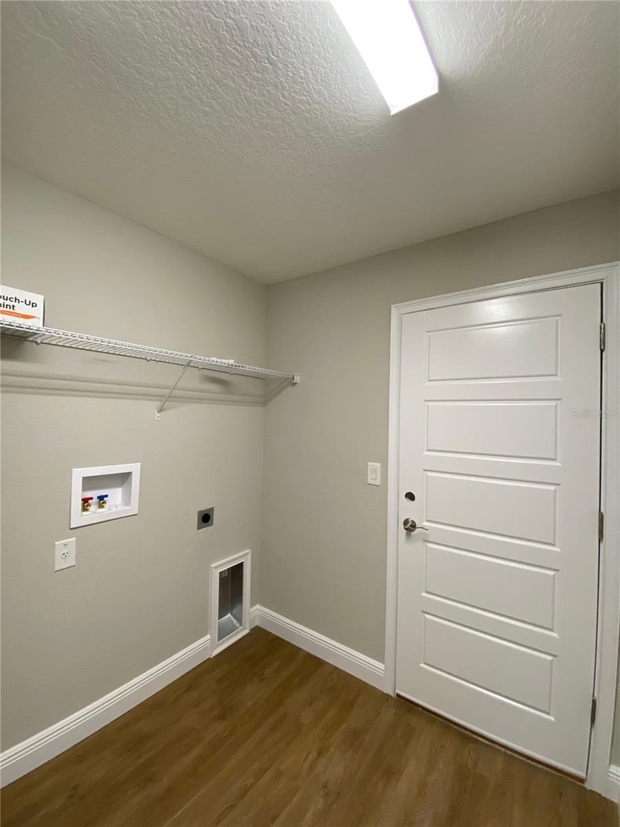 Image 24 of 29 For 9065 Akola Way