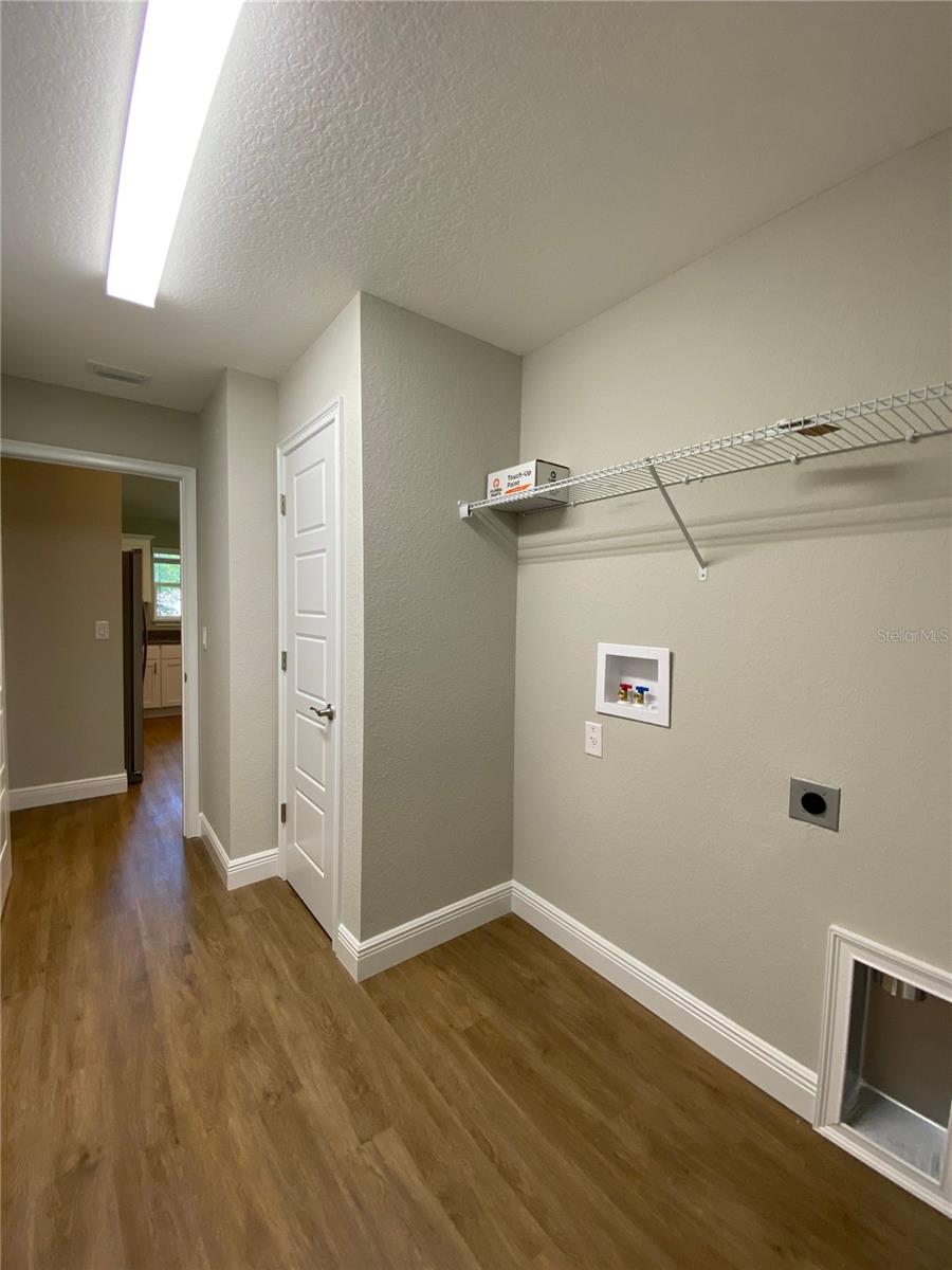 Image 25 of 29 For 9065 Akola Way