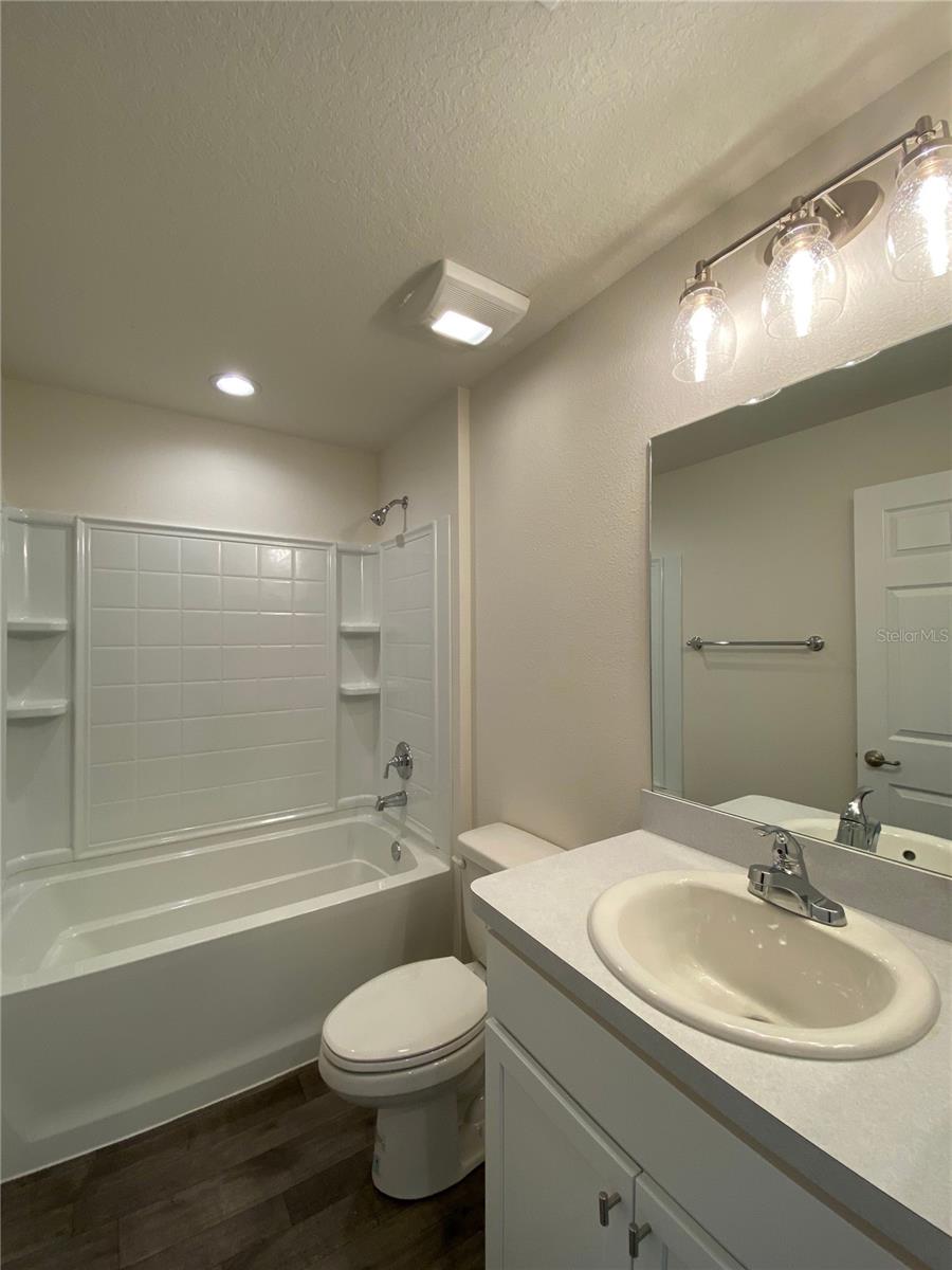 Image 24 of 32 For 8190 Wakefield Drive