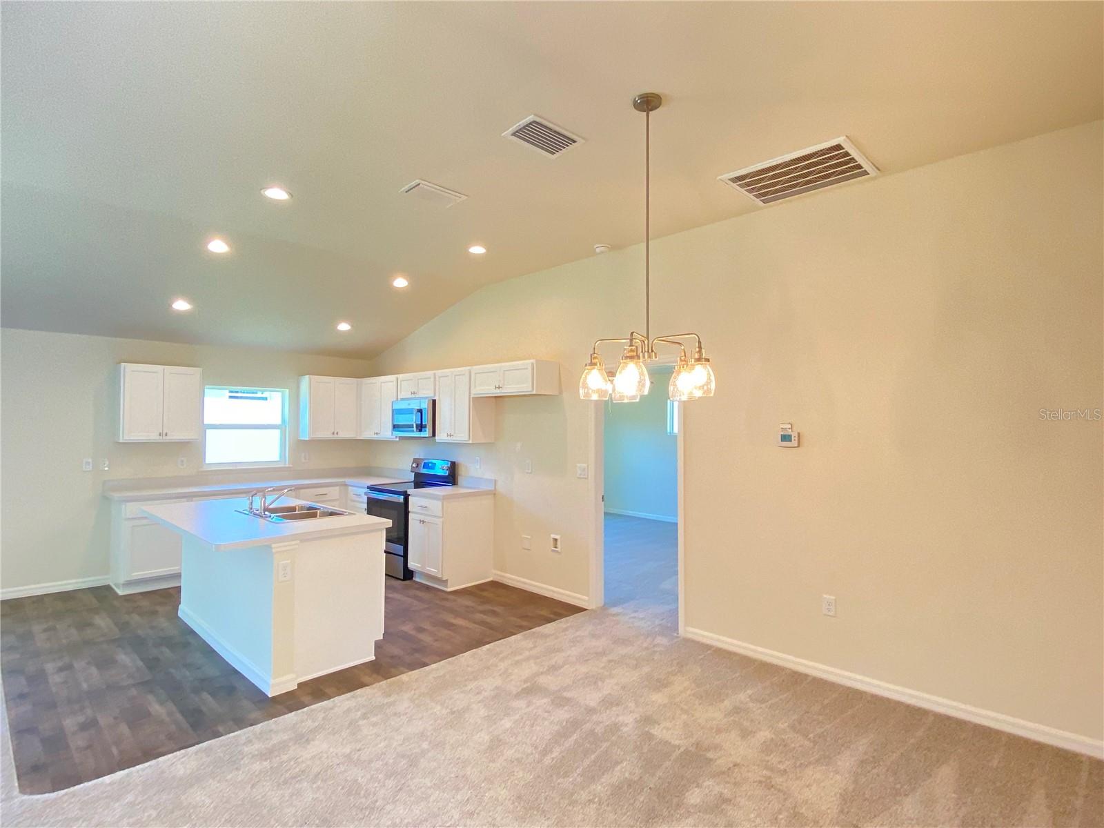 Image 3 of 32 For 8190 Wakefield Drive