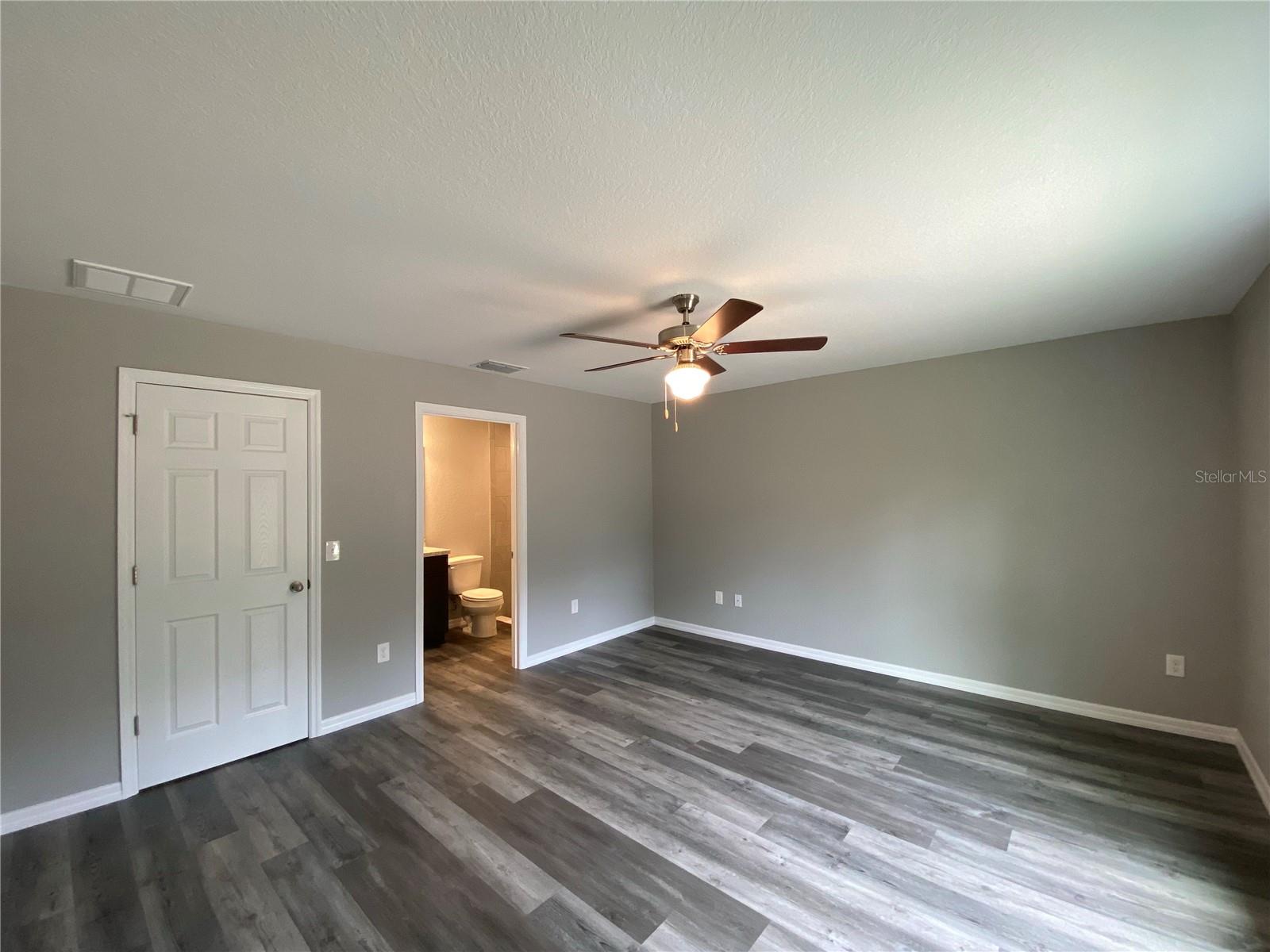 Image 14 of 25 For 15945 57th Terrace Road