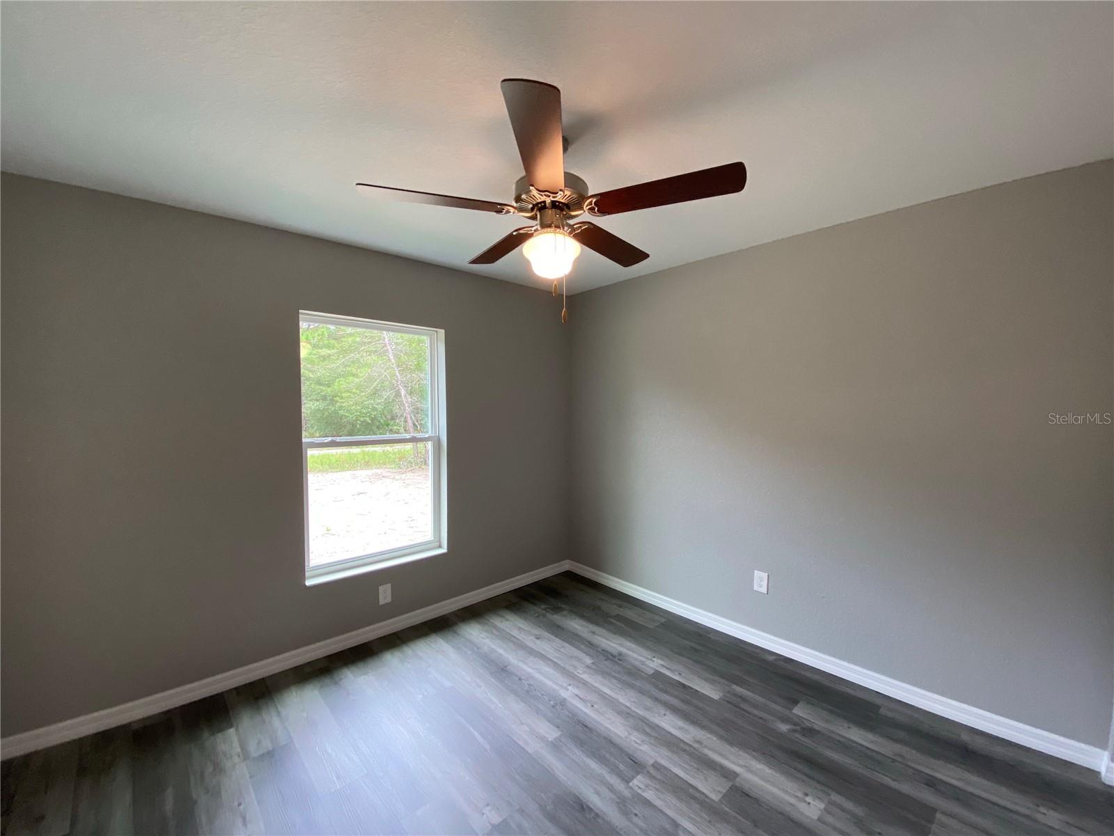Image 18 of 25 For 15945 57th Terrace Road
