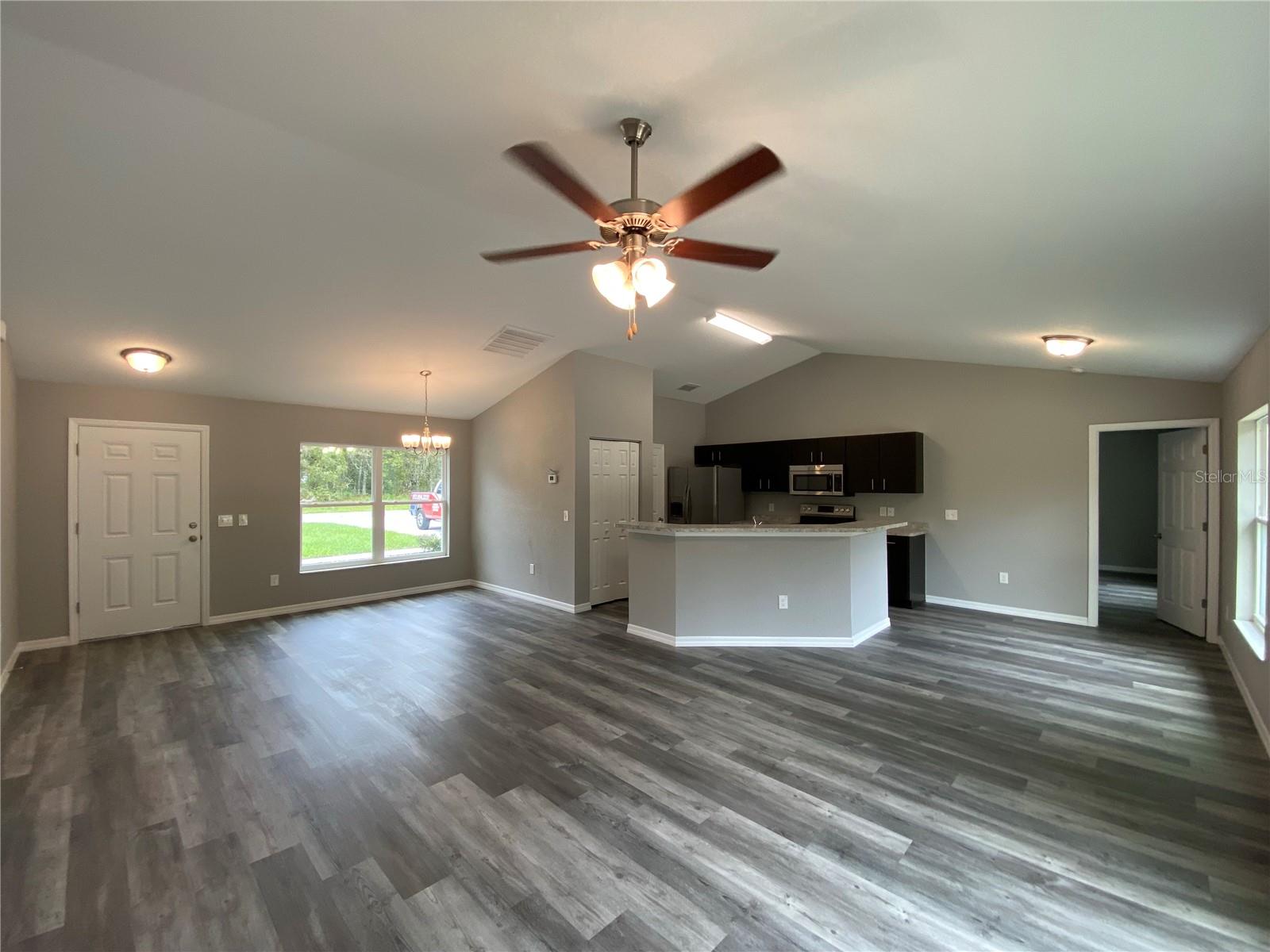 Image 7 of 25 For 15945 57th Terrace Road