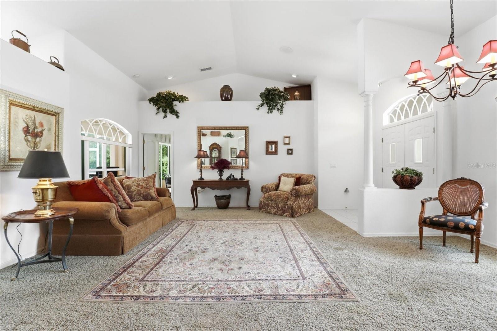 Listing photo id 10 for 4 Poppy Court