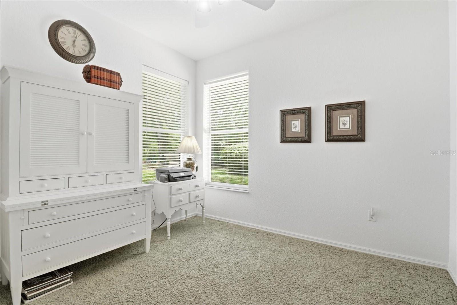 Listing photo id 27 for 4 Poppy Court