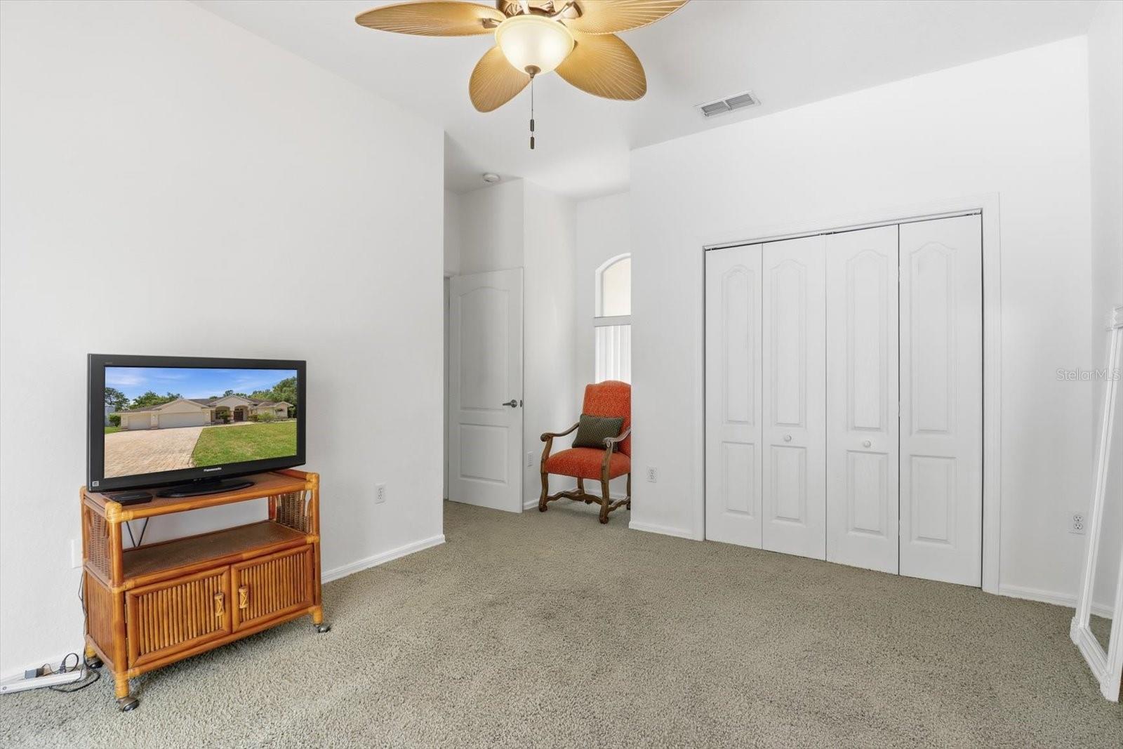 Listing photo id 32 for 4 Poppy Court