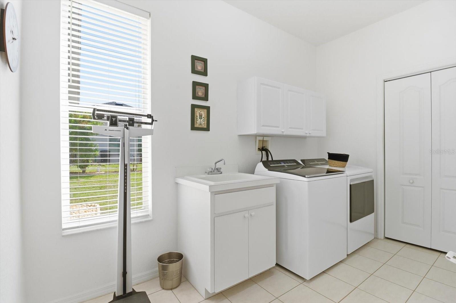 Listing photo id 33 for 4 Poppy Court