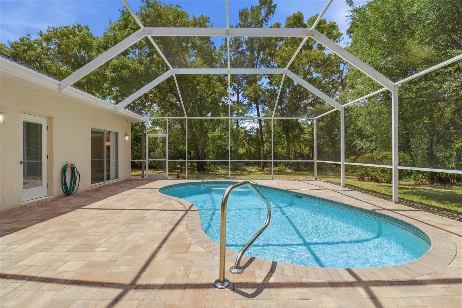 Listing photo id 38 for 4 Poppy Court