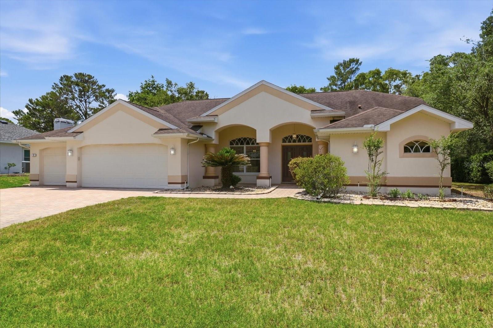 Listing photo id 42 for 4 Poppy Court