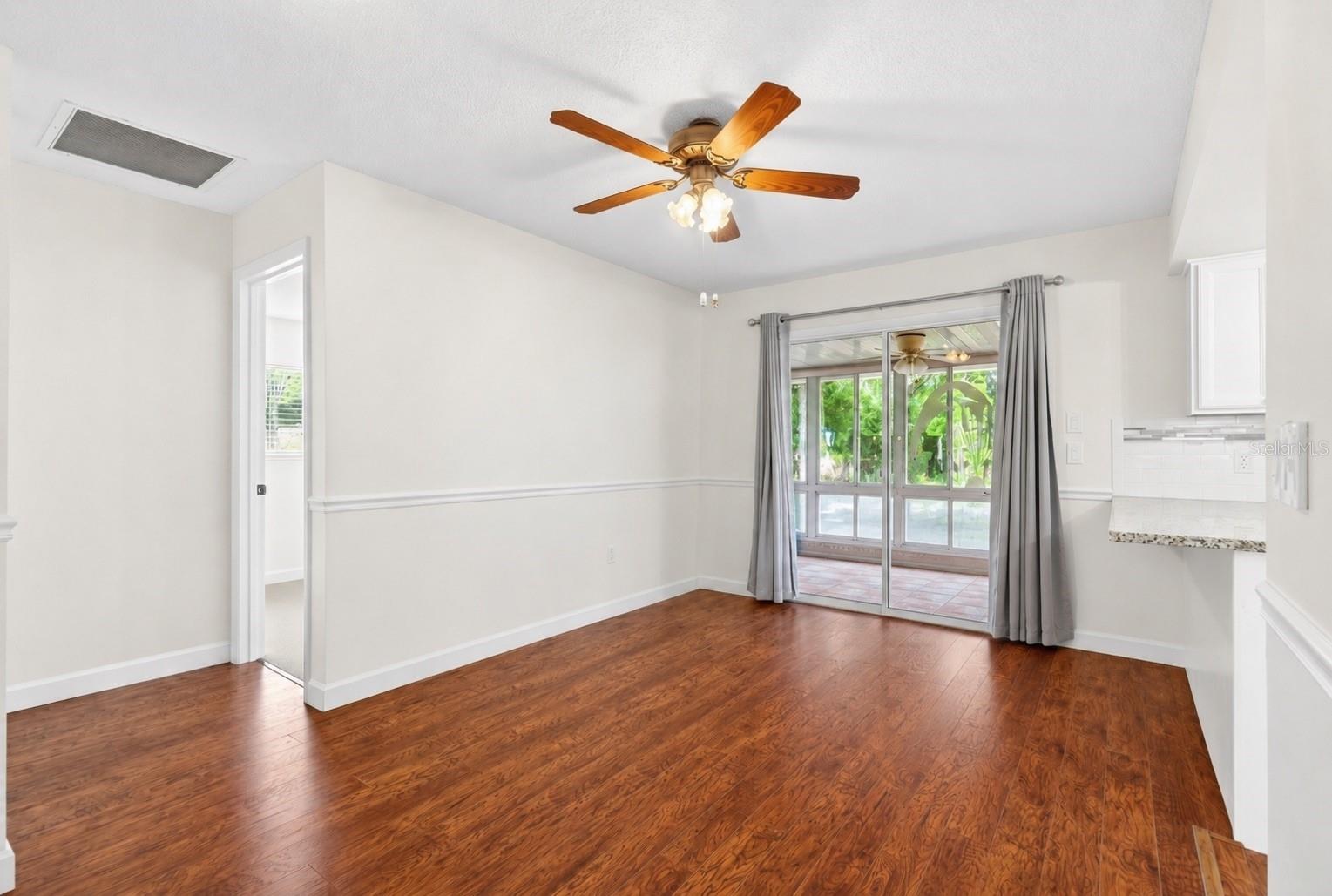 Image 16 of 25 For 10668 85th Terrace