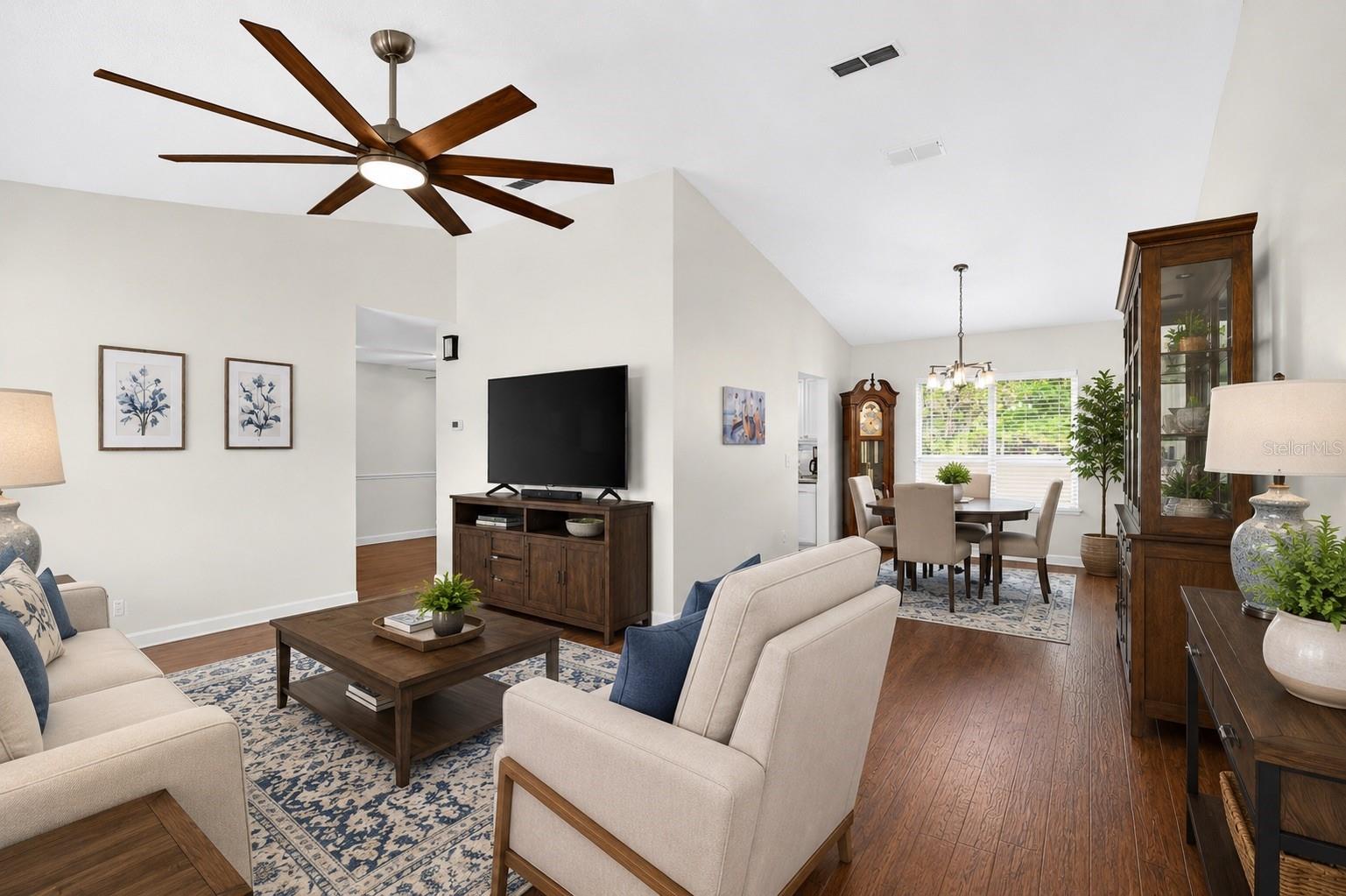 Image 4 of 25 For 10668 85th Terrace