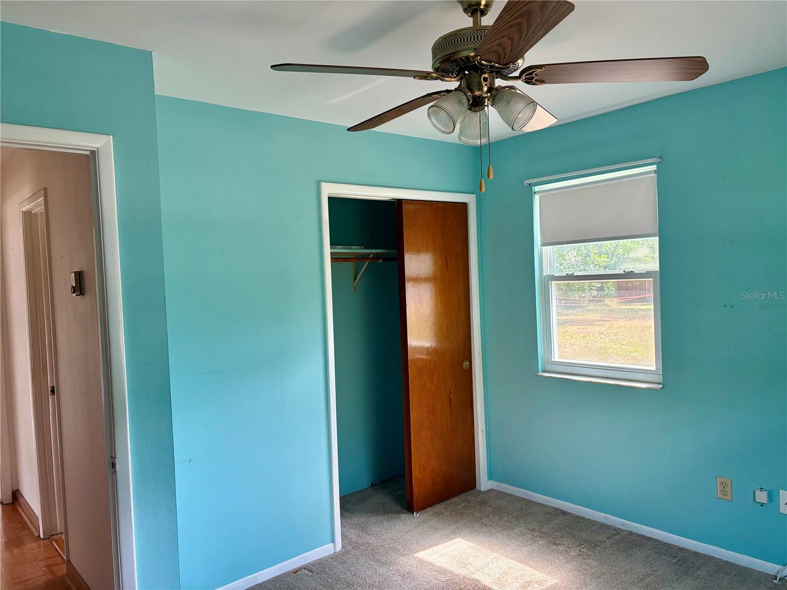 Image 11 of 26 For 6105 57th Court