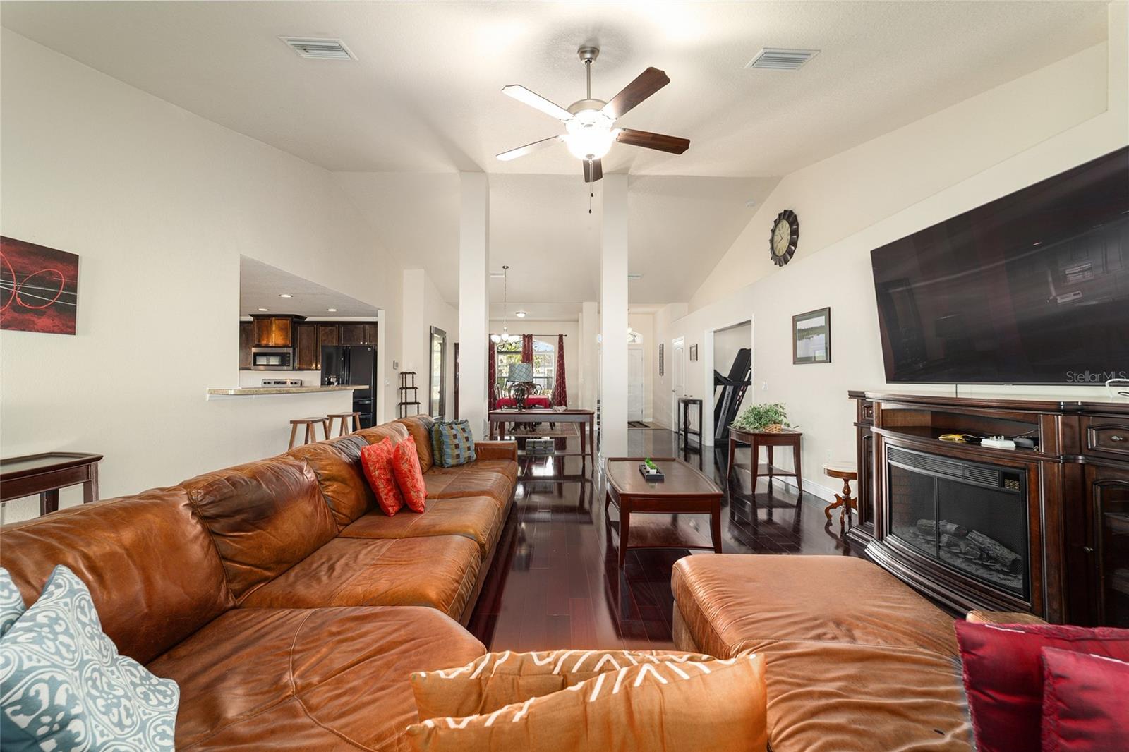 Image 53 of 78 For 4719 62nd Street
