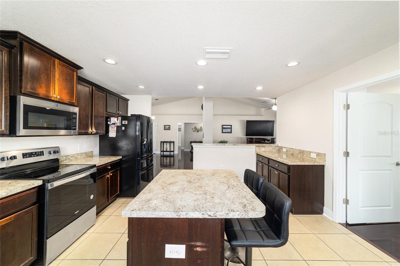 Image 63 of 78 For 4719 62nd Street