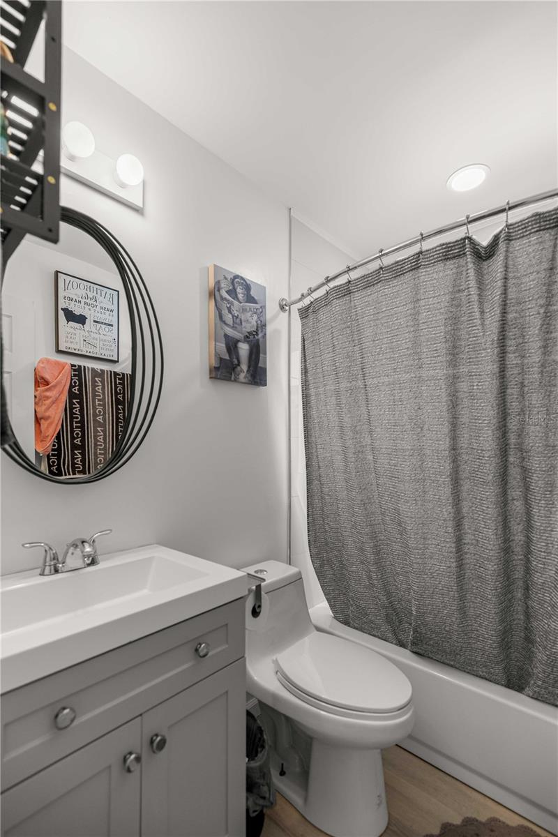 Image 12 of 34 For 1512 37th Street