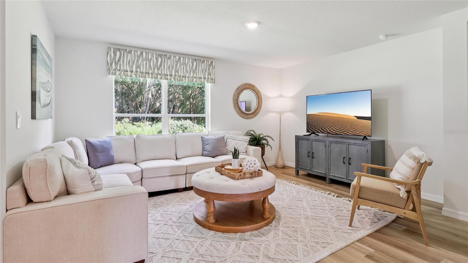 Image 11 of 21 For 12646 Linden Drive