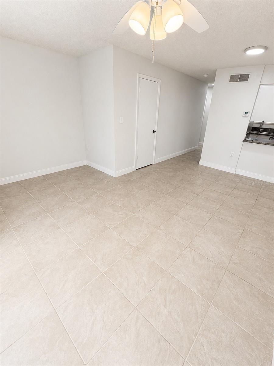 Image 6 of 13 For 1181-1181 Bentley Road 4