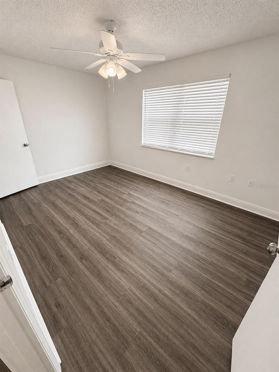 Image 9 of 13 For 1181-1181 Bentley Road 4