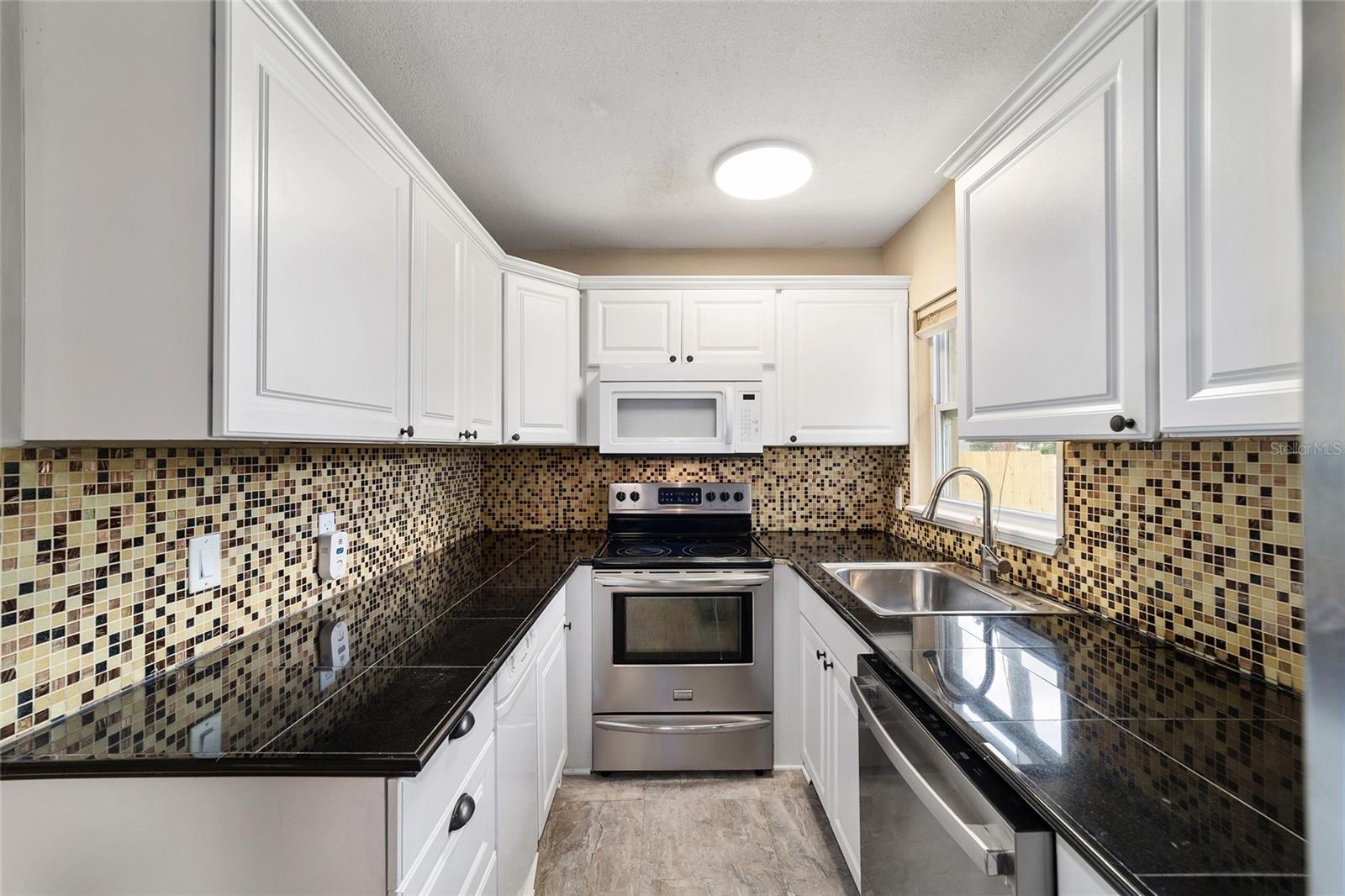Image 14 of 46 For 2936 13th Street