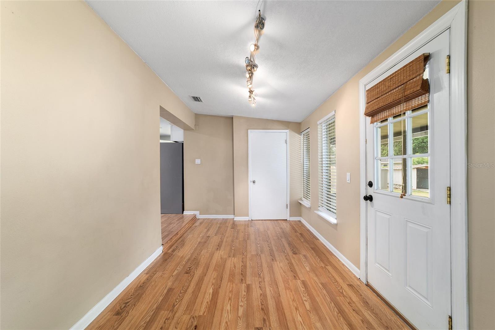 Image 22 of 46 For 2936 13th Street