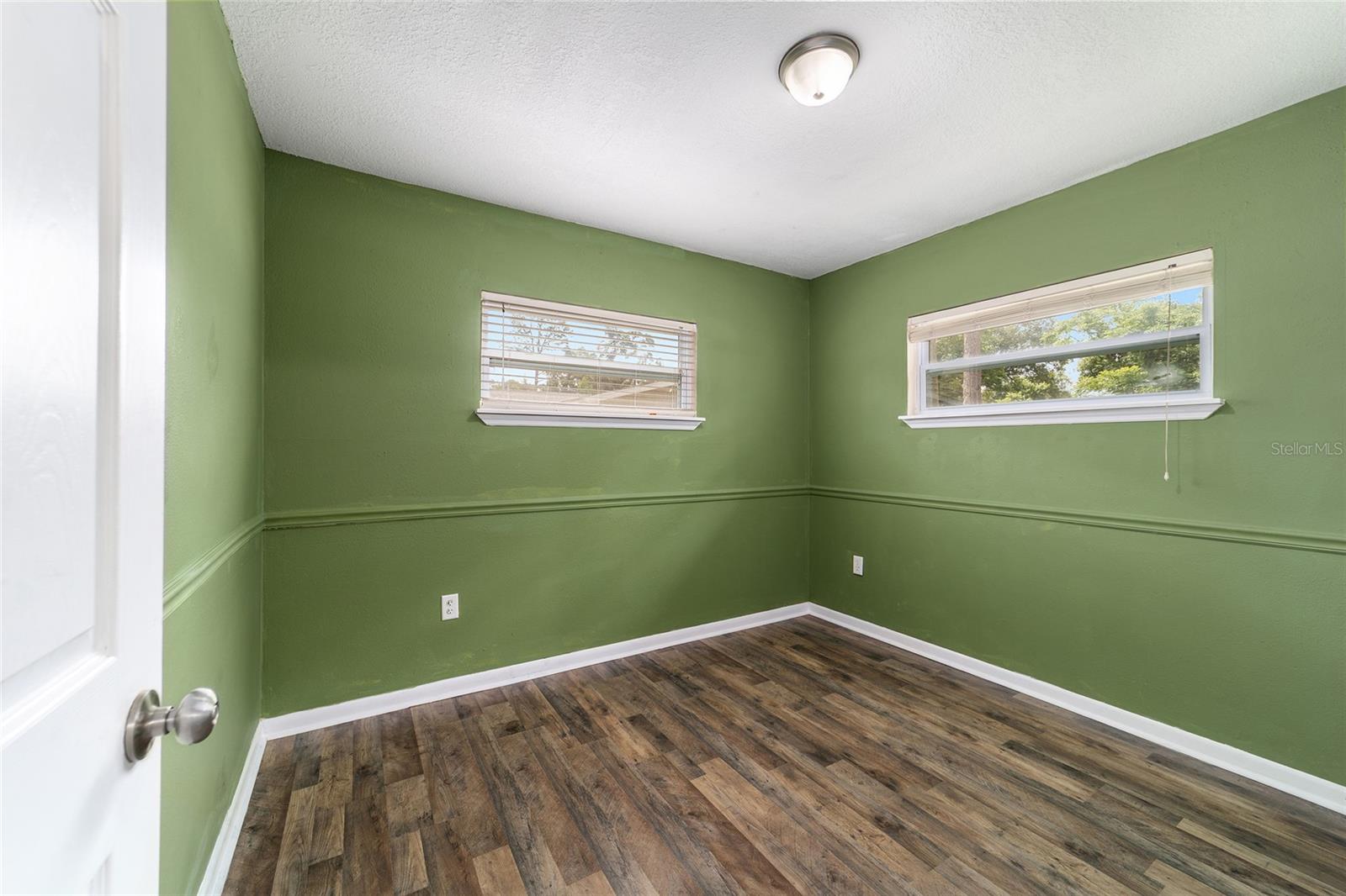 Image 34 of 46 For 2936 13th Street