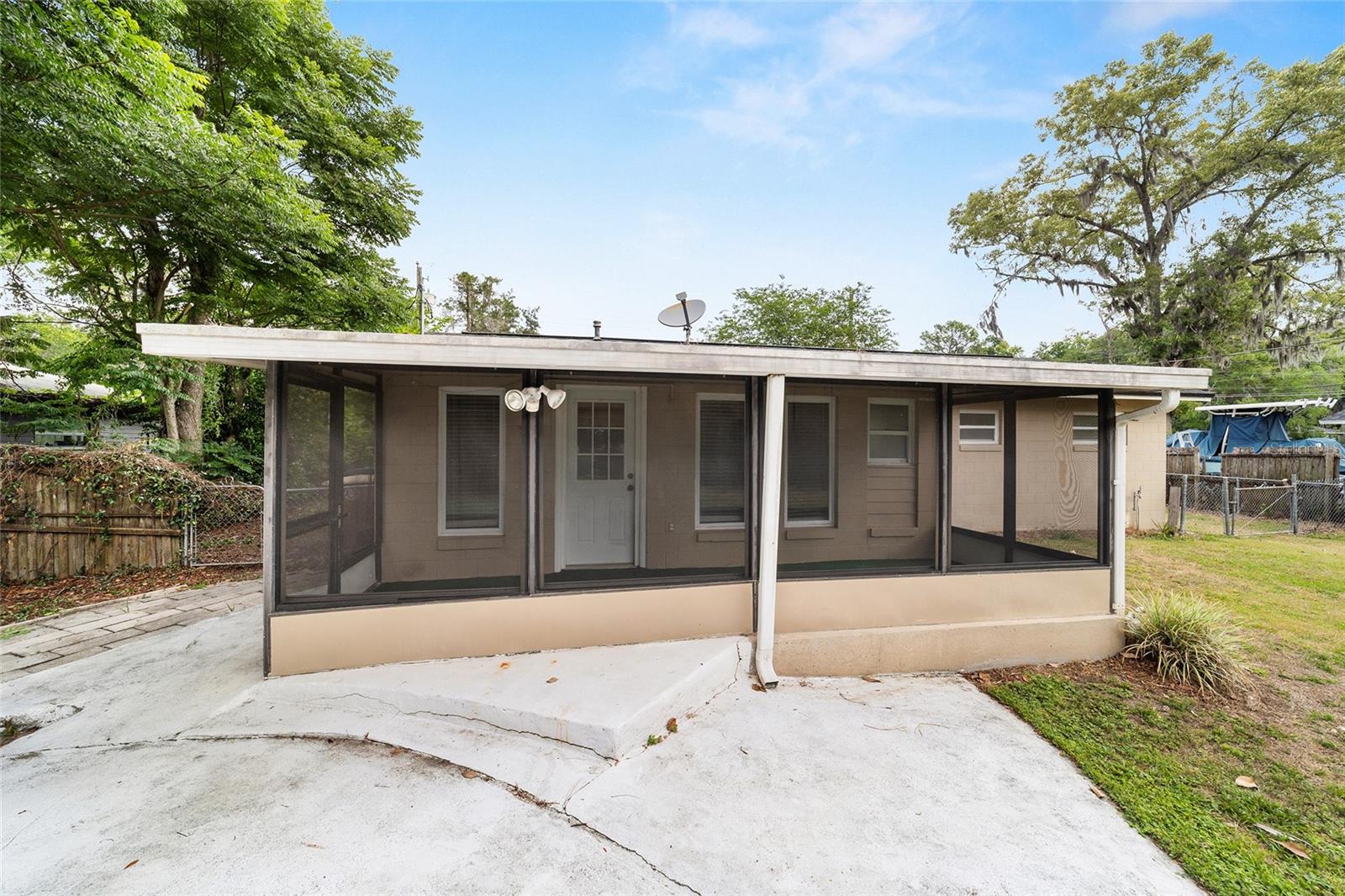 Image 42 of 46 For 2936 13th Street