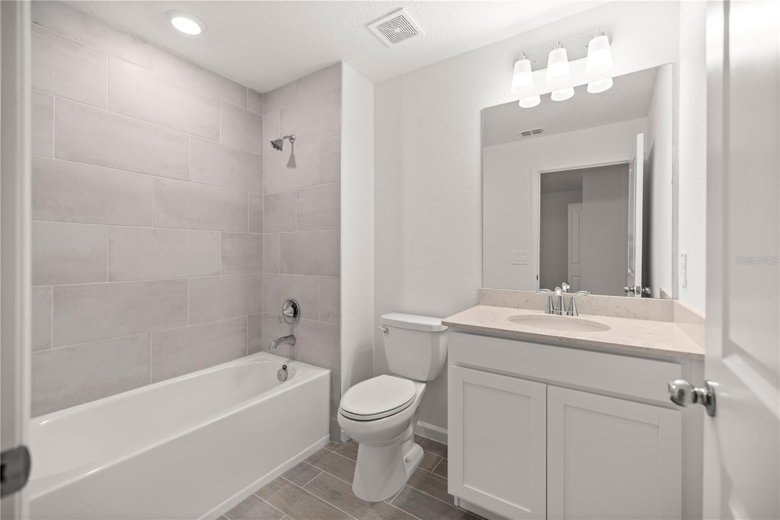 Image 17 of 21 For 3339 37th Avenue Road