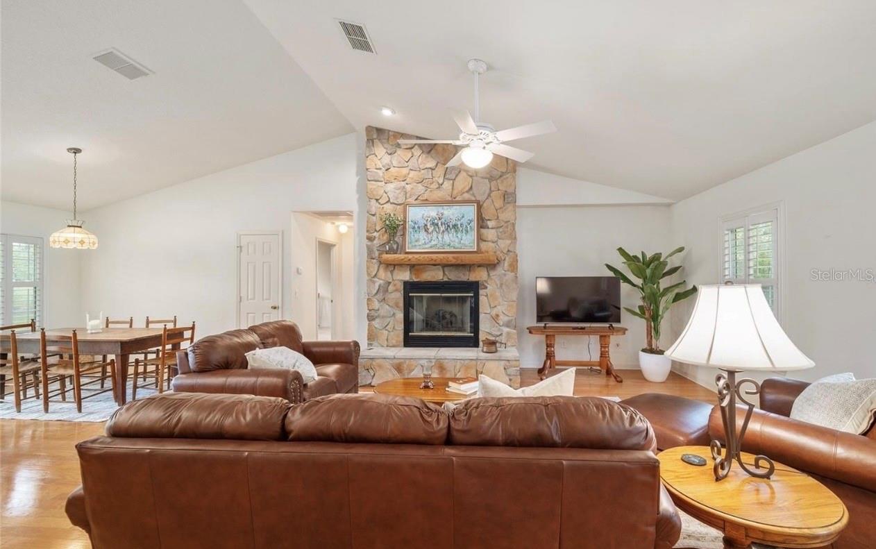 Image 12 of 29 For 7330 137th Avenue