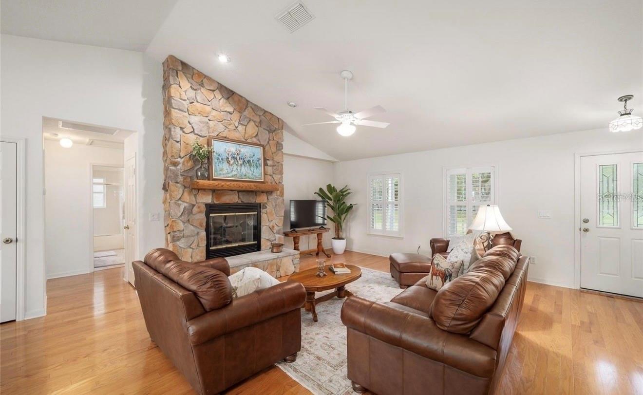 Image 13 of 29 For 7330 137th Avenue