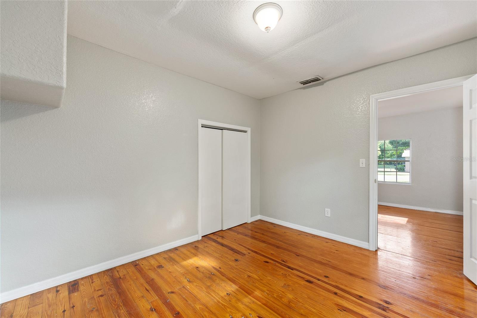 Image 12 of 24 For 1420 23rd Street