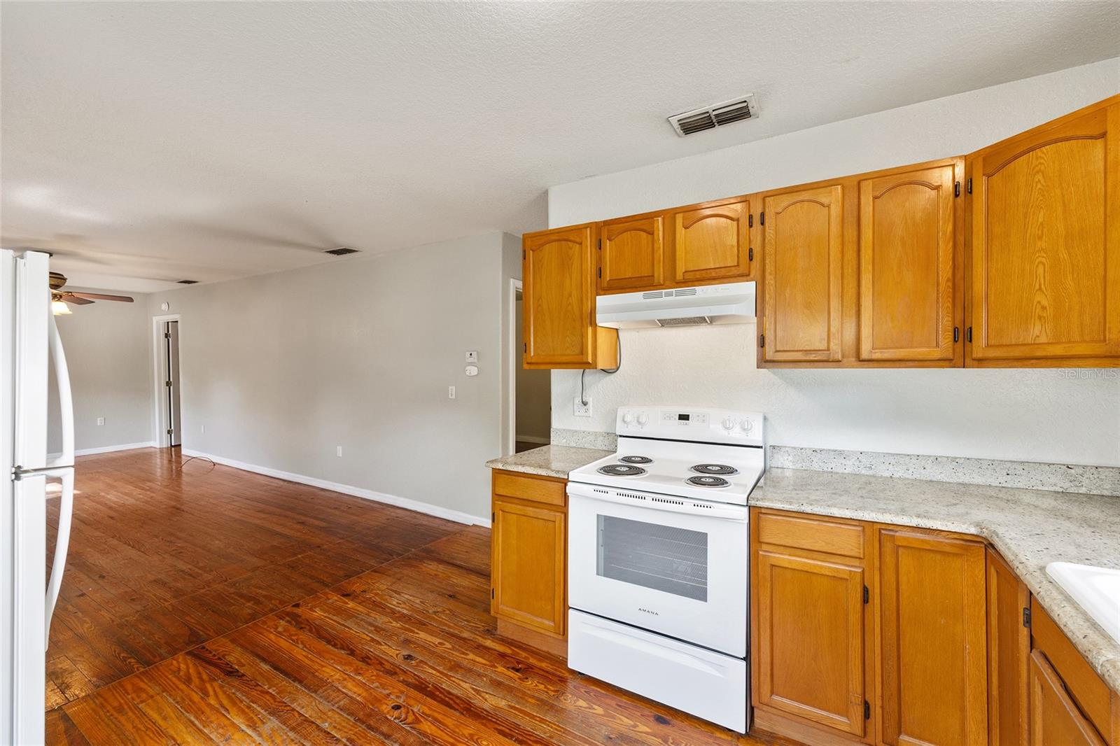 Image 16 of 24 For 1420 23rd Street