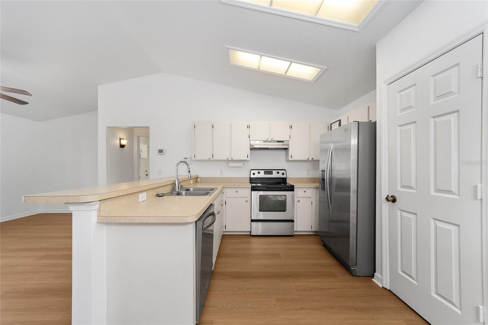 Image 15 of 34 For 7184 Hemlock Loop