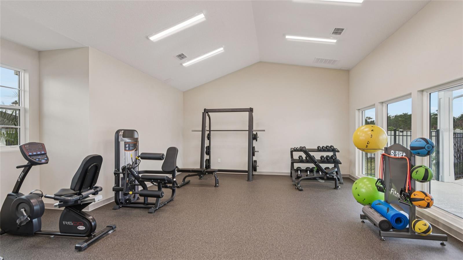 Listing photo id 44 for 11854 Memorial Drive