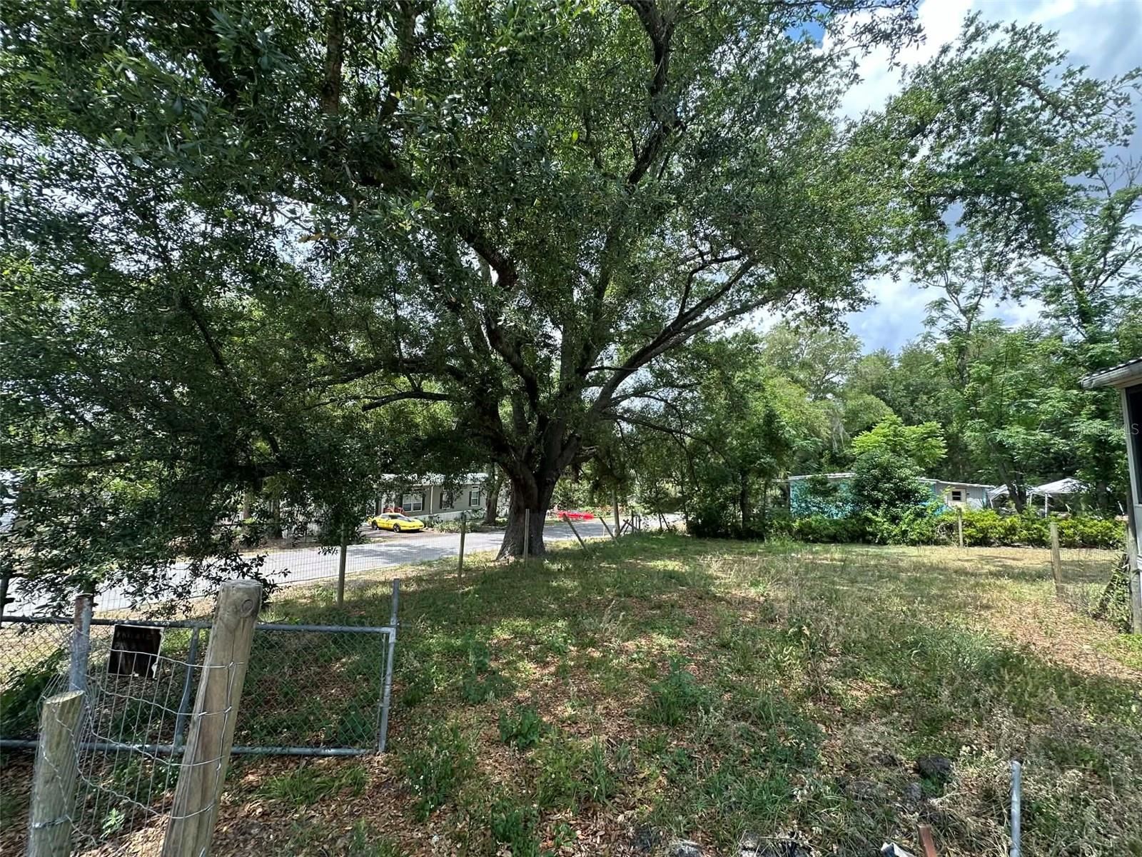 Image 11 of 15 For 10641 127th Lane
