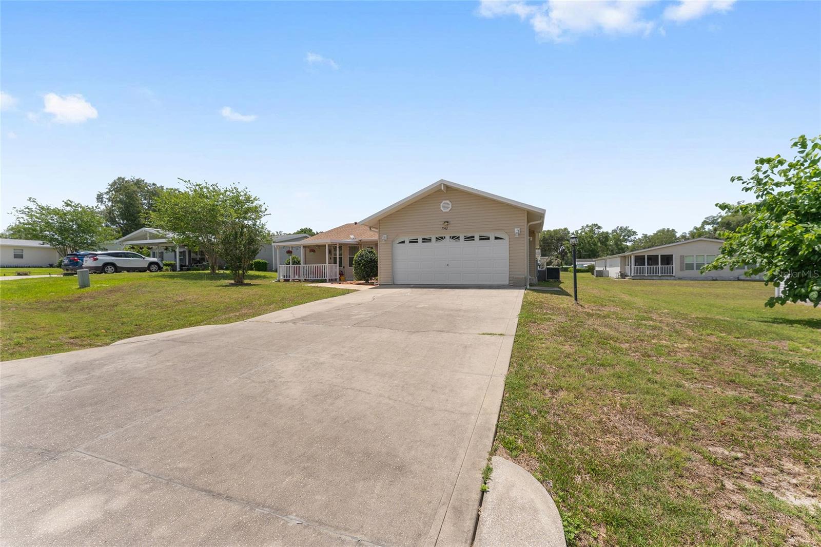 Image 4 of 45 For 7942 6th Place