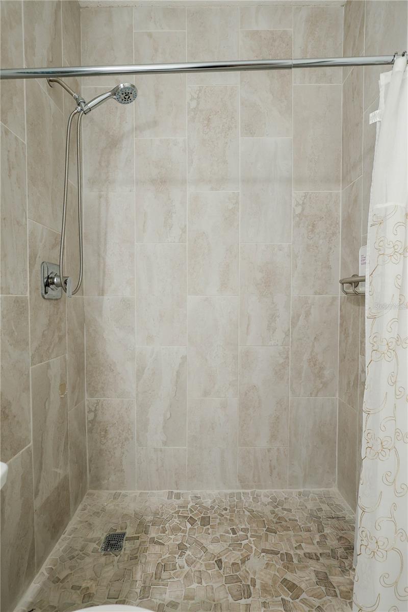 Image 28 of 32 For 19019 Callaway Court 39