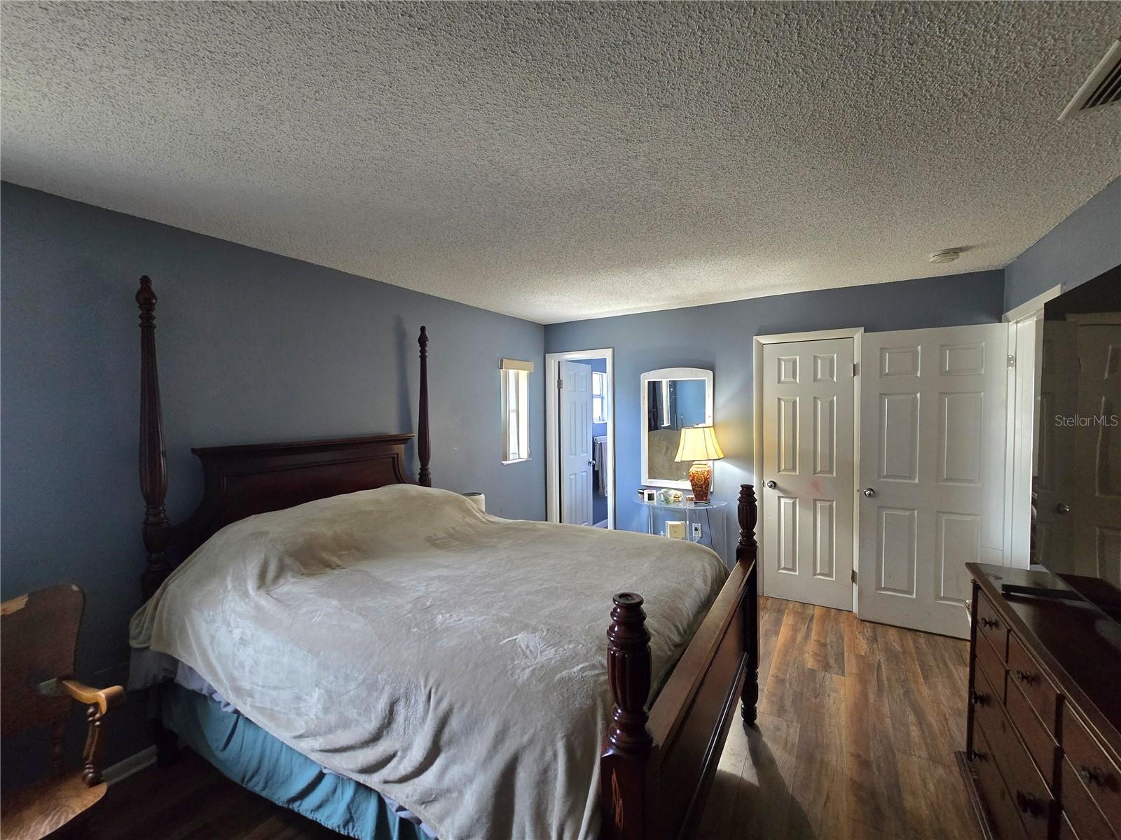 Image 20 of 31 For 2154 Devon Drive