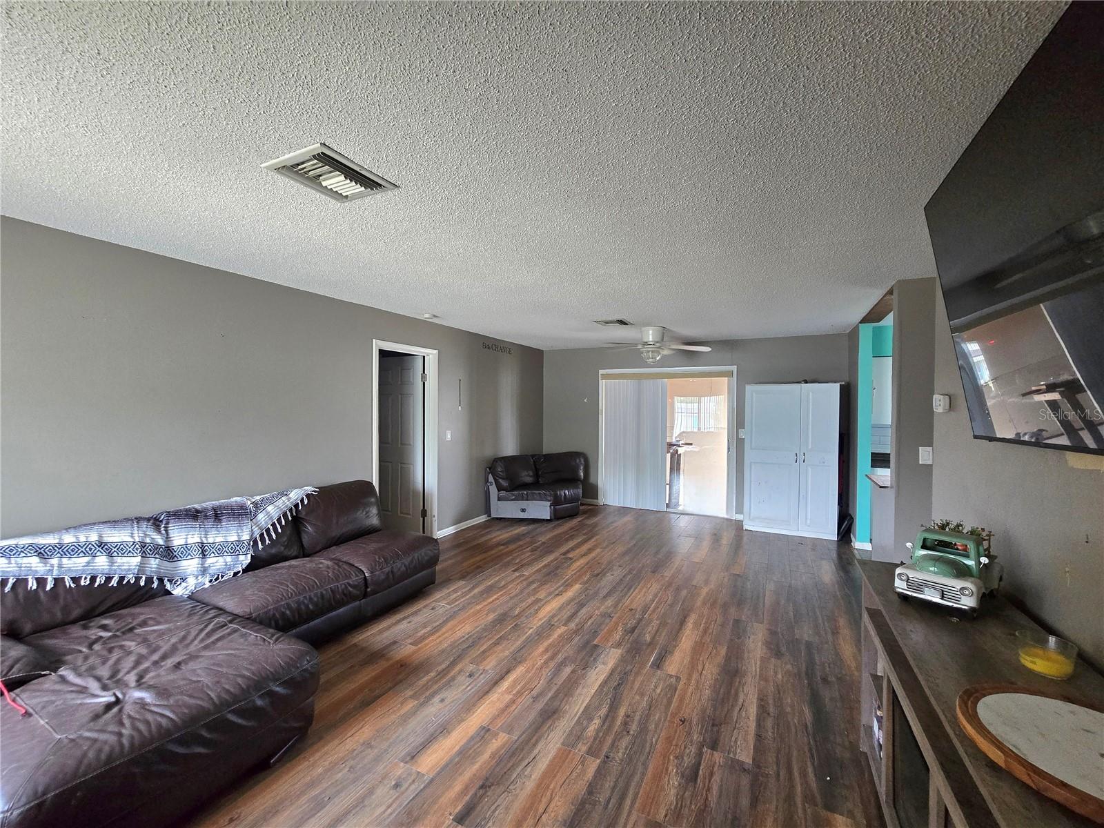 Image 6 of 31 For 2154 Devon Drive