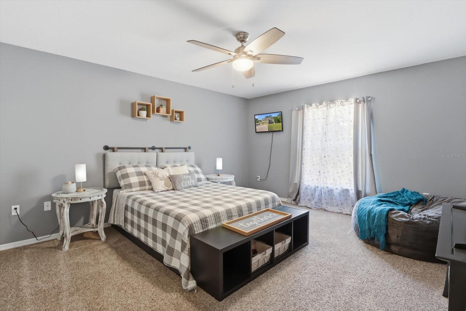 Image 33 of 50 For 9508 Dawnflower Avenue