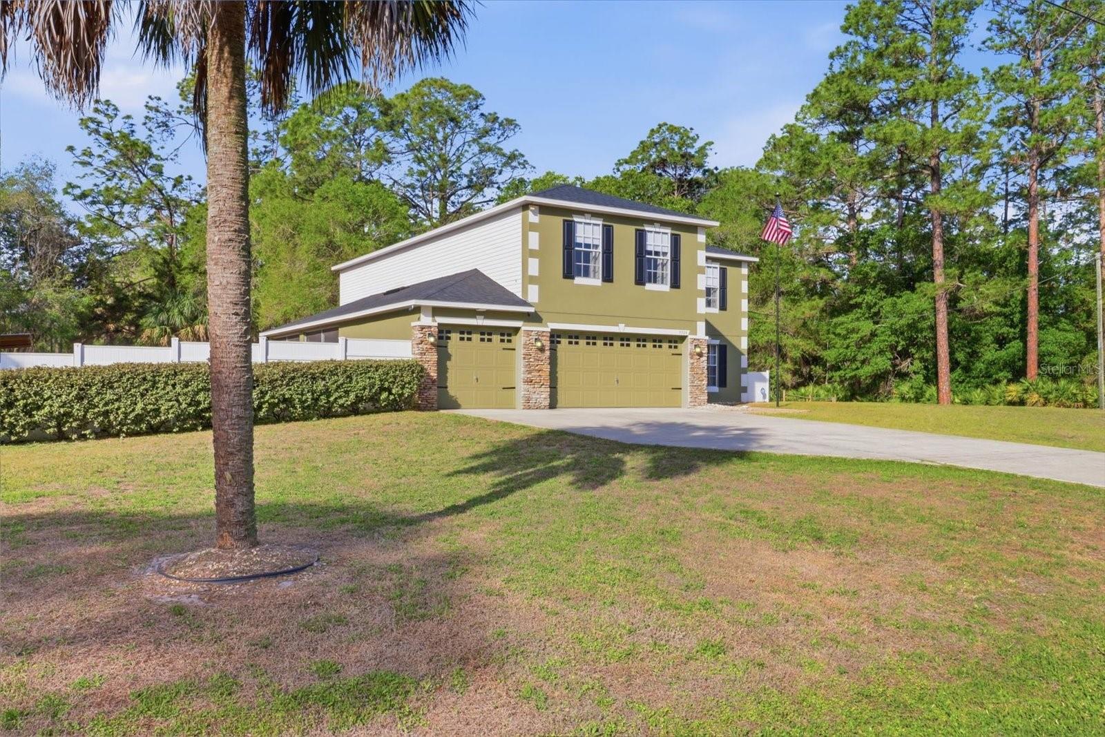 Image 4 of 50 For 9508 Dawnflower Avenue